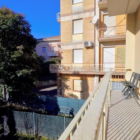 아파트 Dietro Le Quinte A Senigallia, Ad Un Passo Dal Centro E A Due Dal Mare